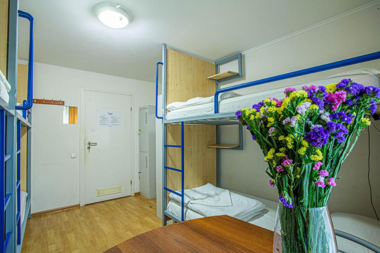 Gar'Is Hostel Киев Екстериор снимка